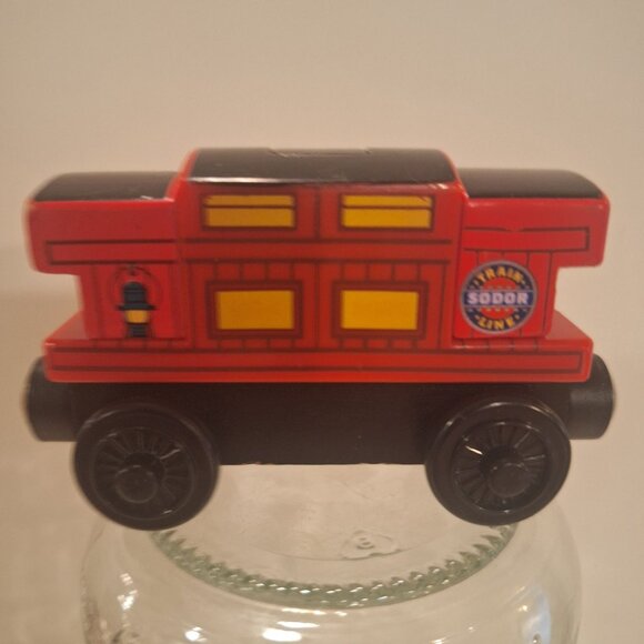 2012 Music Caboose Sodor Train Line Tested Works Red W Black Roof Wood Plastic - Picture 3 of 8